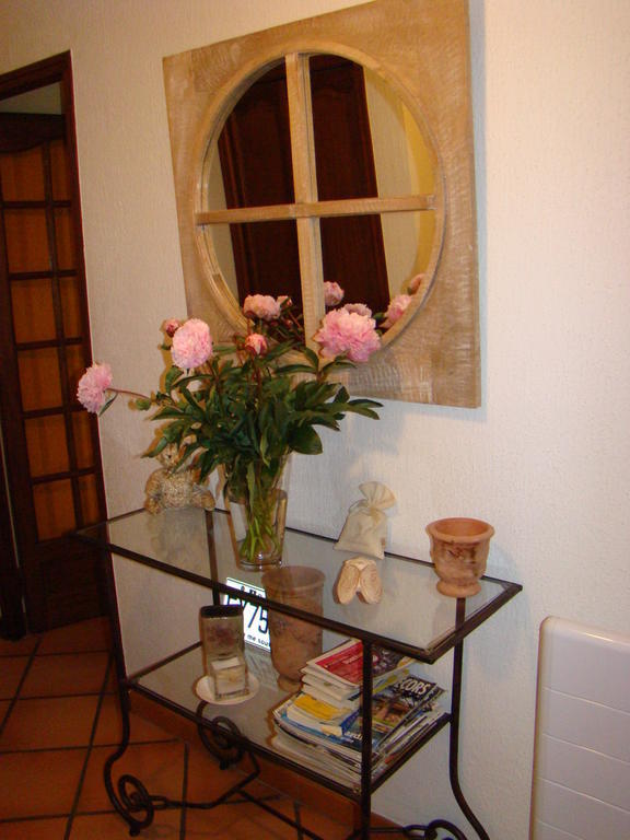 B&B L'Oustalet De Sylvie วิลเนิฟ-เลส์-อาวิญง ภายนอก รูปภาพ