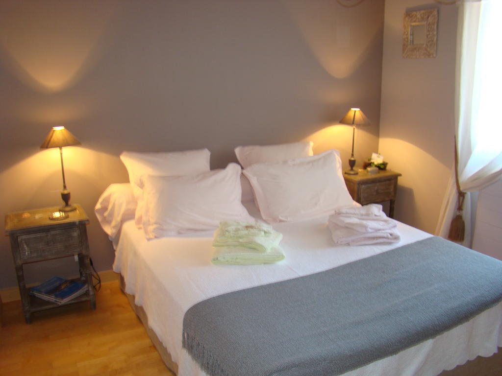 B&B L'Oustalet De Sylvie วิลเนิฟ-เลส์-อาวิญง ห้อง รูปภาพ